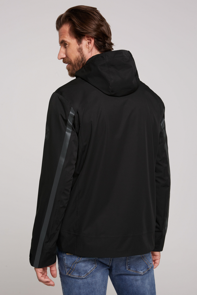 Funktionsjacke mit Kapuze und Tapes