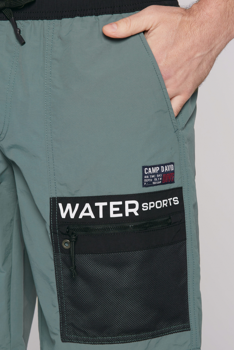 Lange Badeshorts im Cargo-Stil