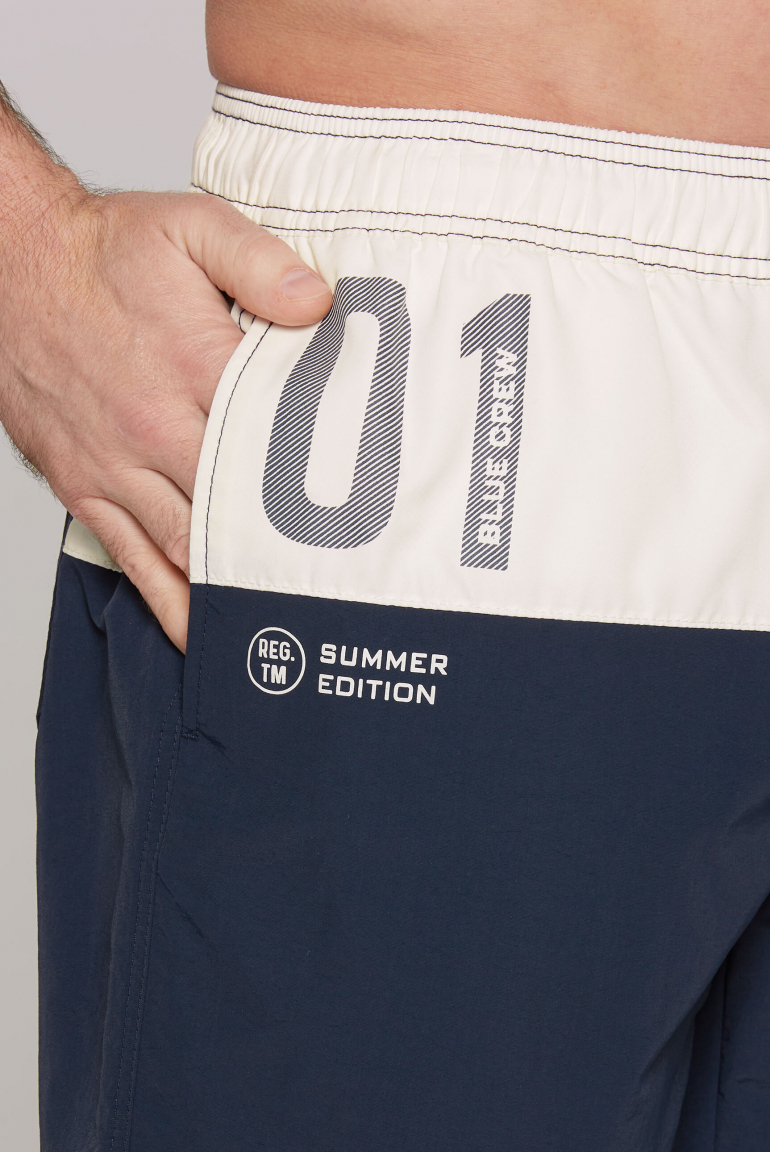 Lange Beachshorts mit Colour-Blocking