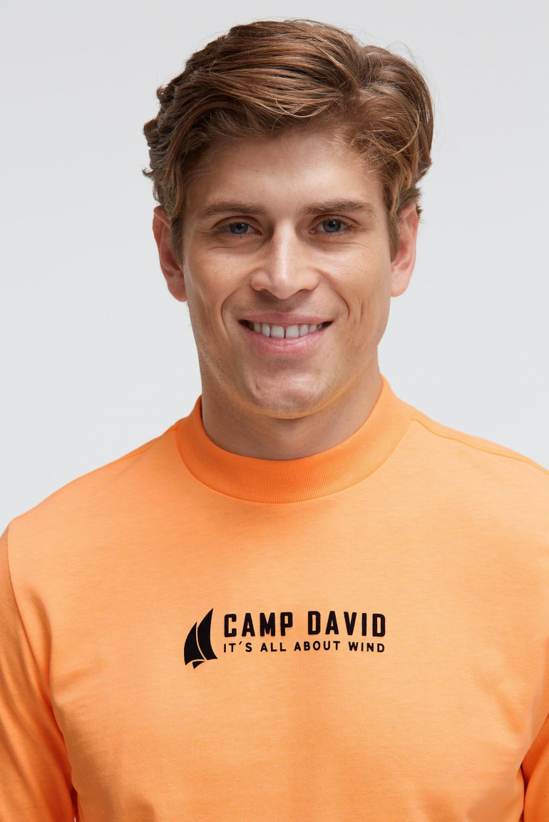 Longsleeve mit Rücken-Artwork