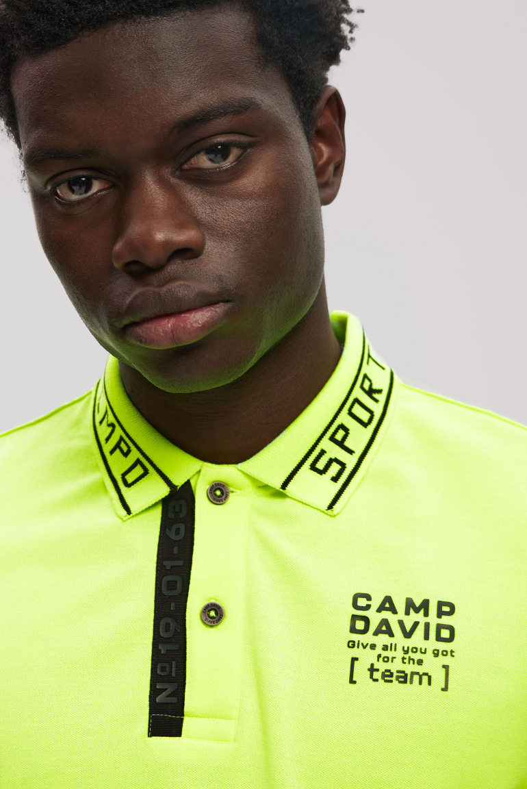 Poloshirt mit Rücken-Artwork