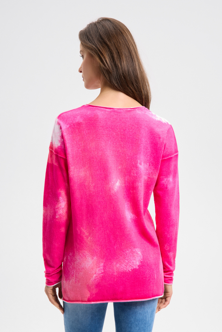 Pullover mit All Over Print und Schmucksteinen