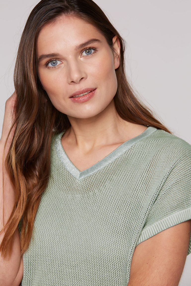 Strickshirt mit Meshstruktur und Rücken-Print