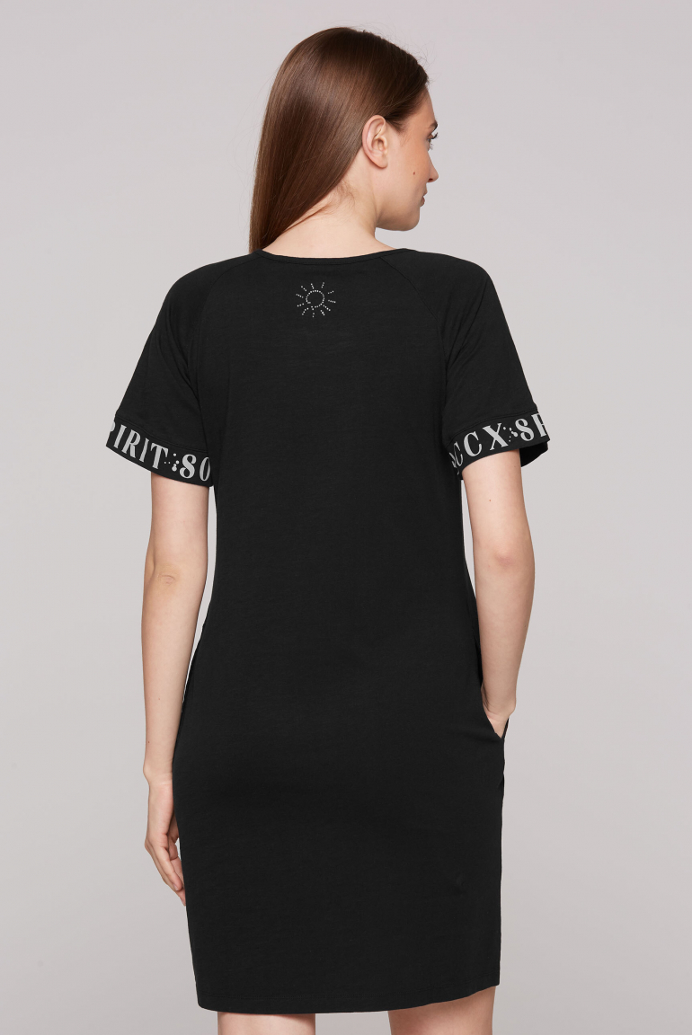 T-Shirt-Kleid mit Logo-Saum am Ärmel