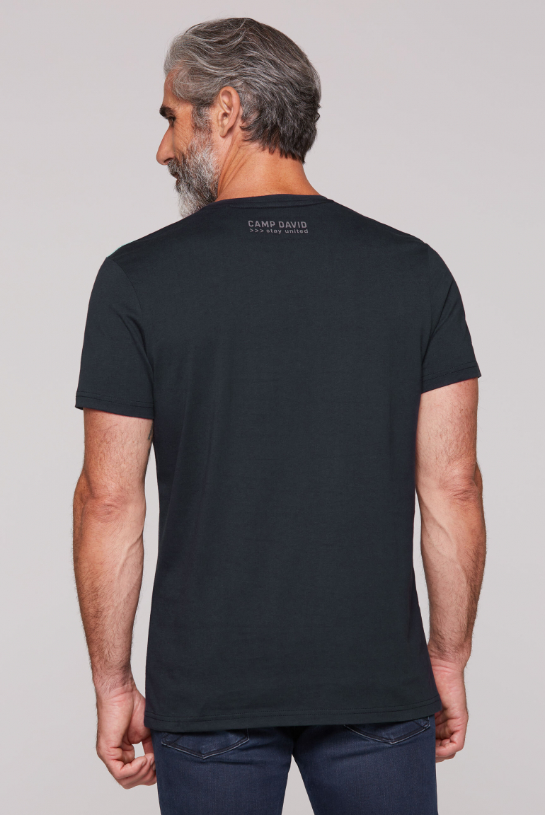 T-Shirt mit Mega Print