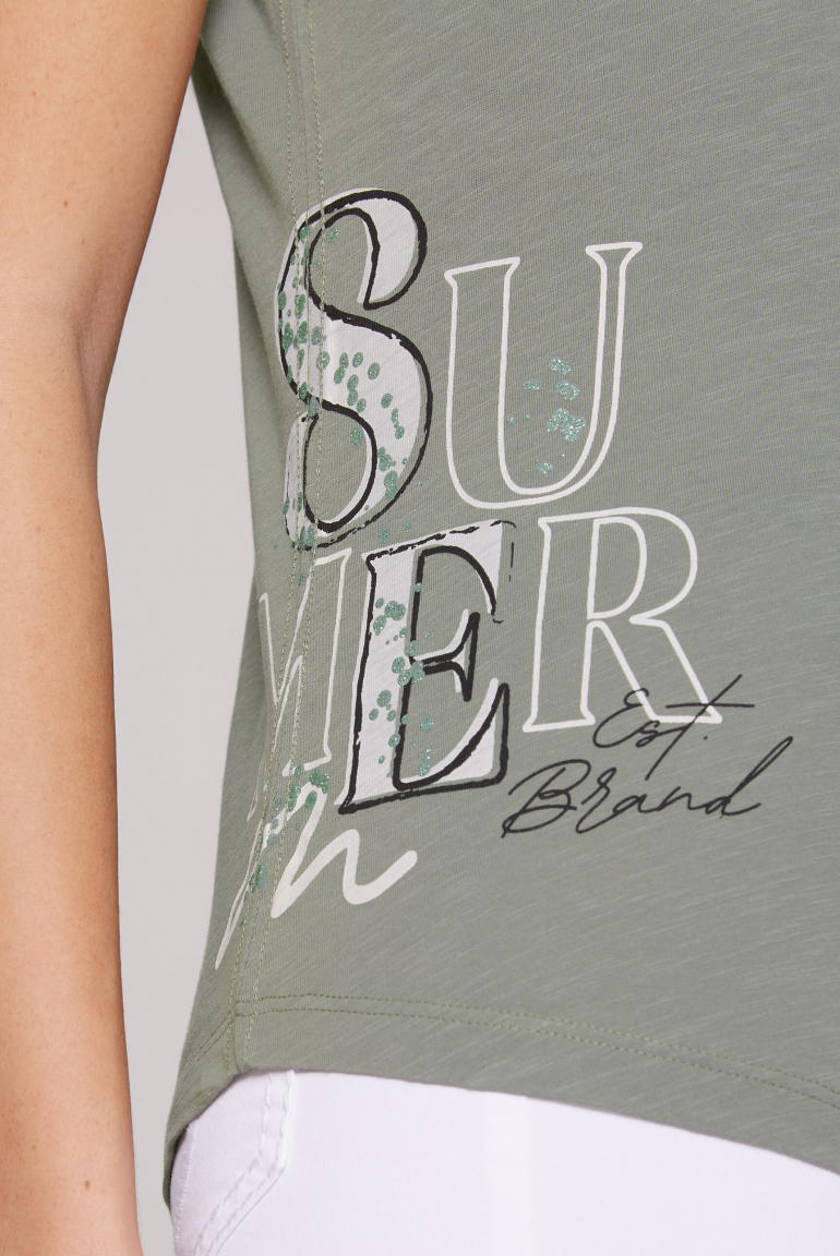 Ärmelloses Shirt mit Cut Out