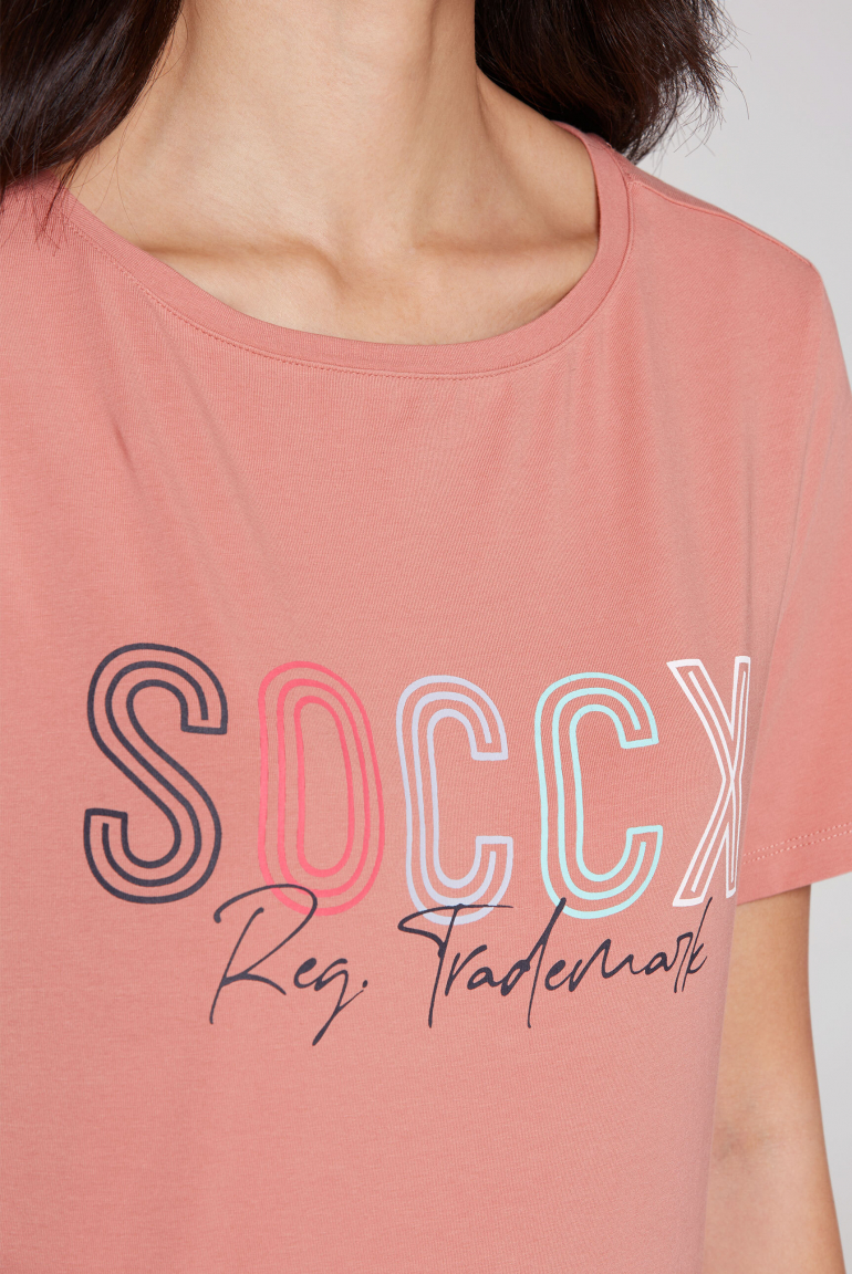 Basic T-Shirt mit U-Boot-Ausschnitt und Logo