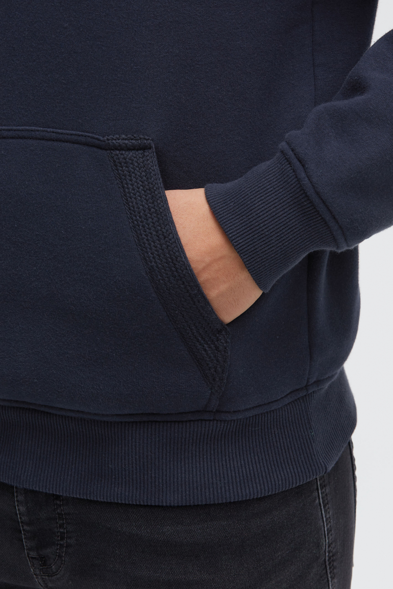 Hoodie mit Rubber Print und Tapes