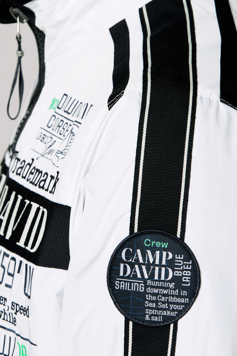 Leichter Blouson mit Tapes und Artworks