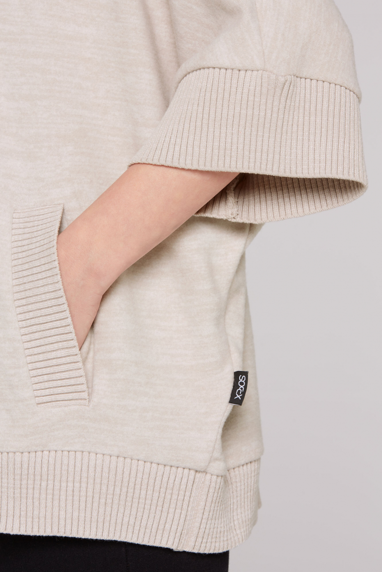 Oversized Pullover mit Stehkragen und Taschen