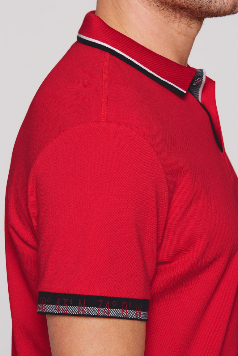 Pikee-Polo mit Rubber Artwork und Two-Tone-Details