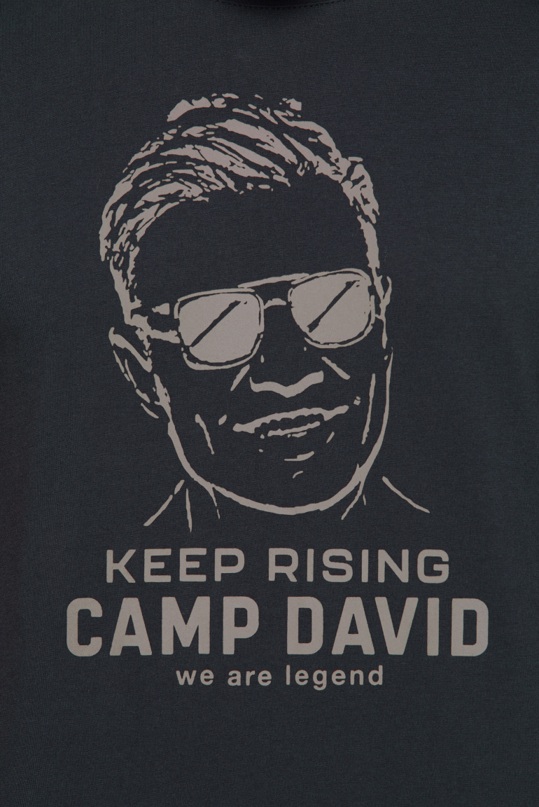 T-Shirt mit Mega Print