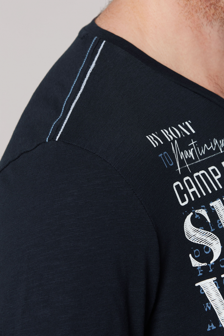T-Shirt mit V-Neck und Wording Prints