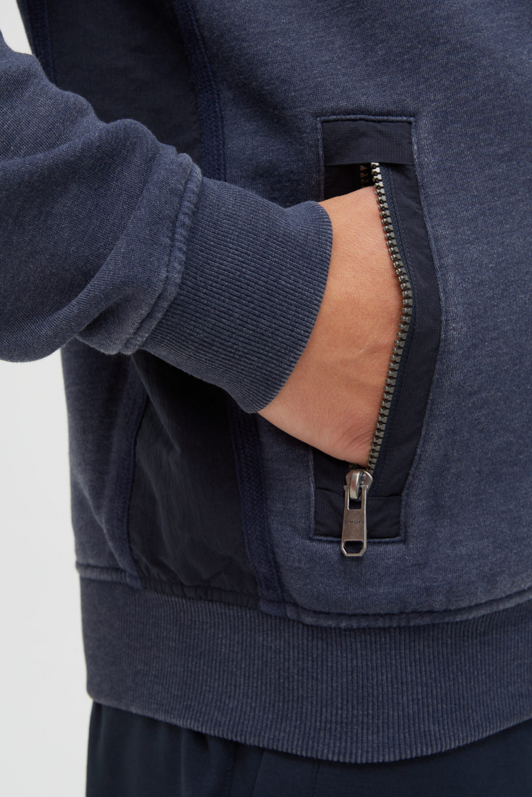 Sweatjacke mit Ripstop-Details und Label-Applikationen
